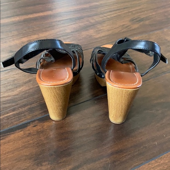 Shoes - Picture 2 of 3